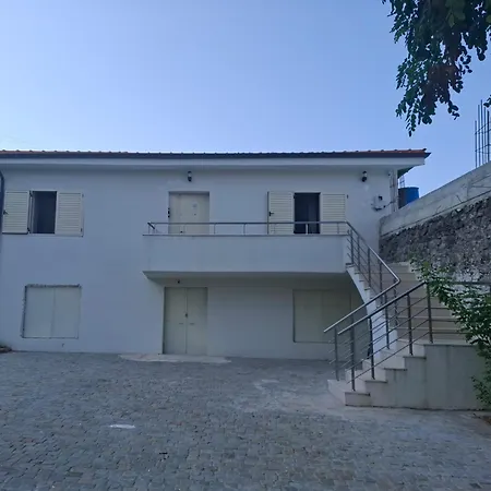 Reis House